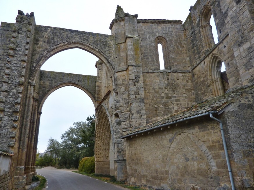Ruines du couvent de San Anton Compostelle Meseta Hornillos Castrojeritz