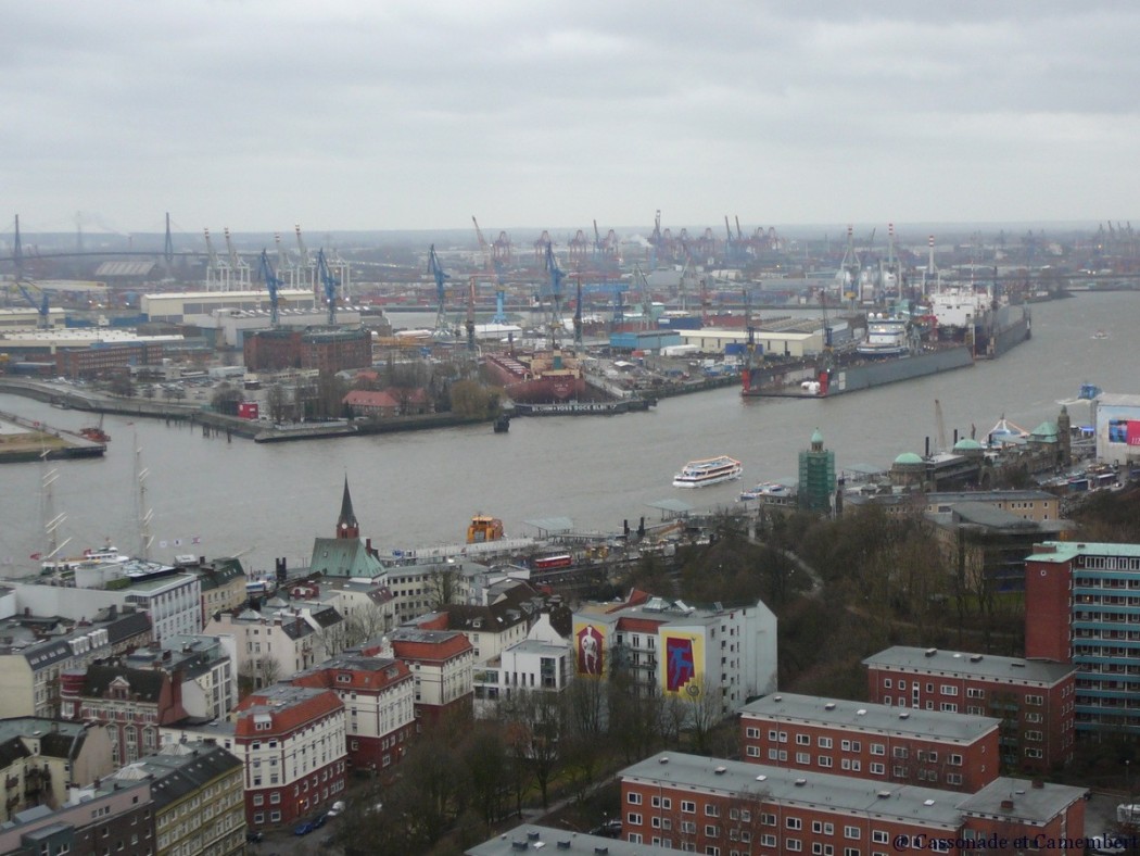 Vue sur le port de Hambourg