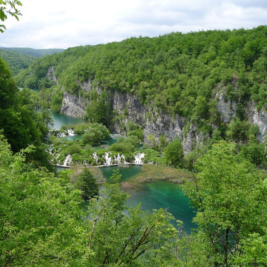 Vue sur lacs inferieurs Plitivice