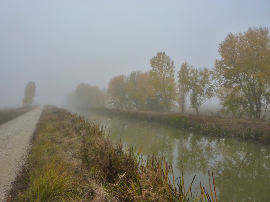 Canal de Pisuerga Compostelle Meseta