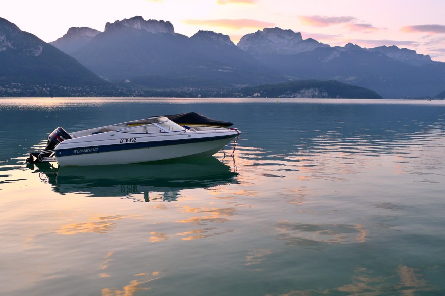 Lever de soleil lac Annecy