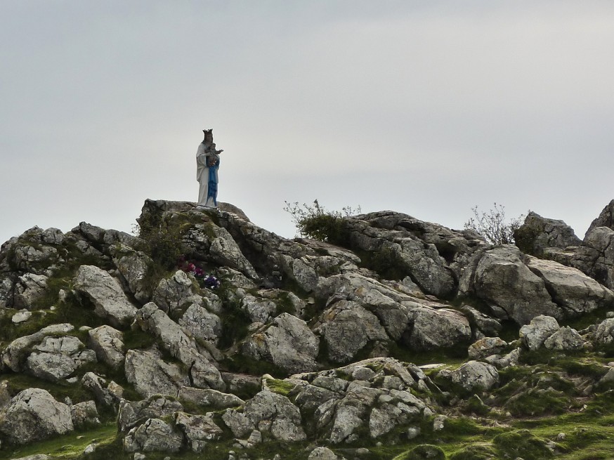 Vierge Orisson compostelle roncevaux