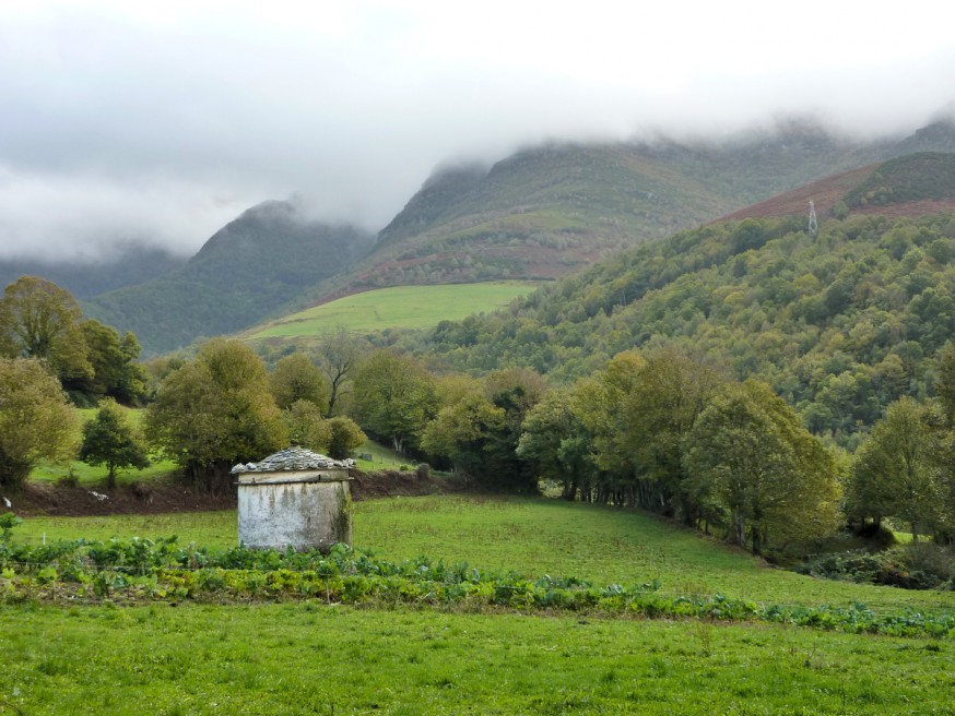 Compostelle - Galice - Abri dans les champs