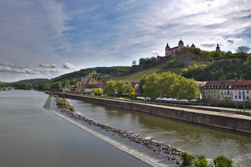 Vue du Main depuis le vieux pont - Würzburg