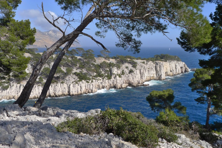 Vue sur la calanque de Port-Pin