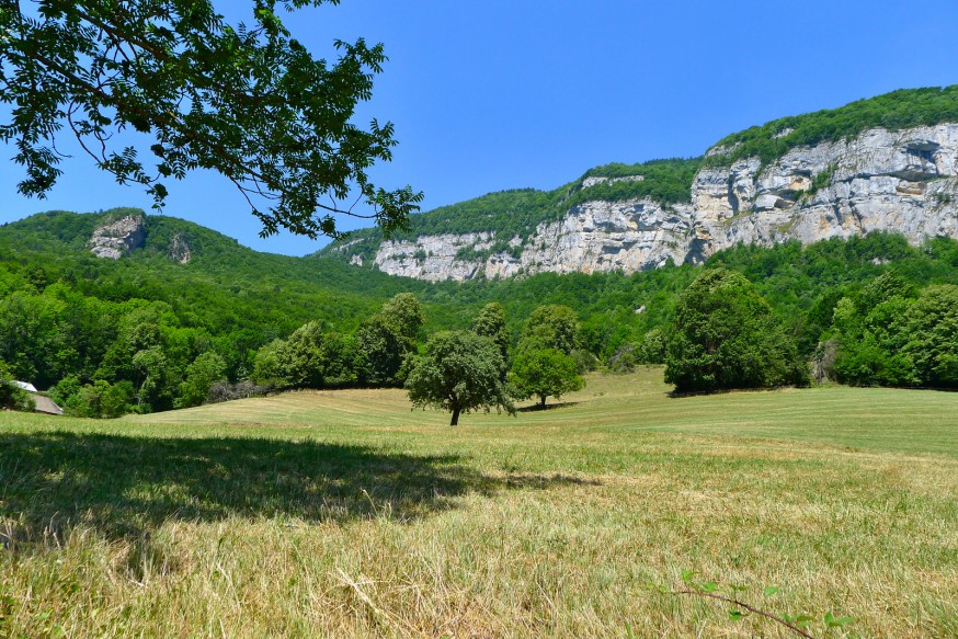 Vue depuis le village d'Allèves - Tours Saint-Jacques - Rando lac d Annecy