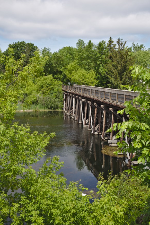 Pont sur la rivière - Ste-Marie-among-the-hurons - Midland