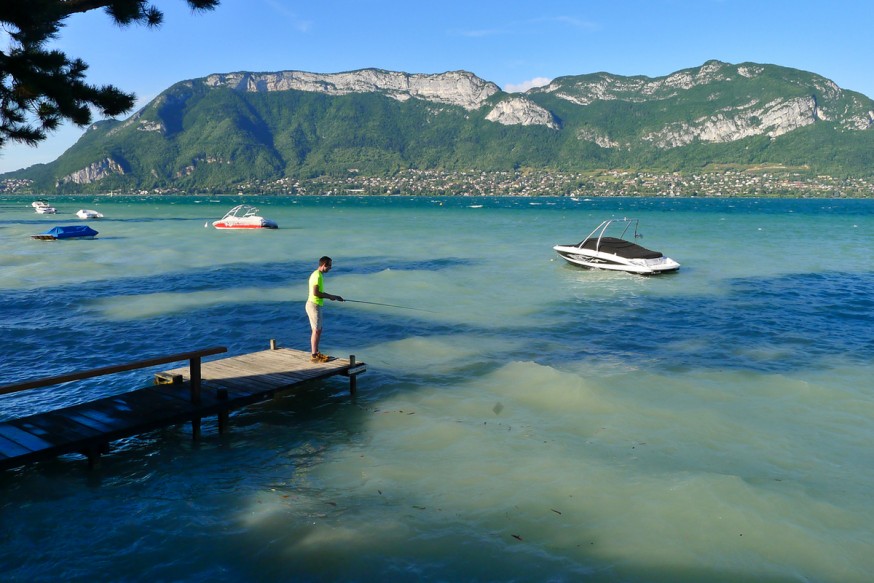 Lac d Annecy - Peche dans le lac