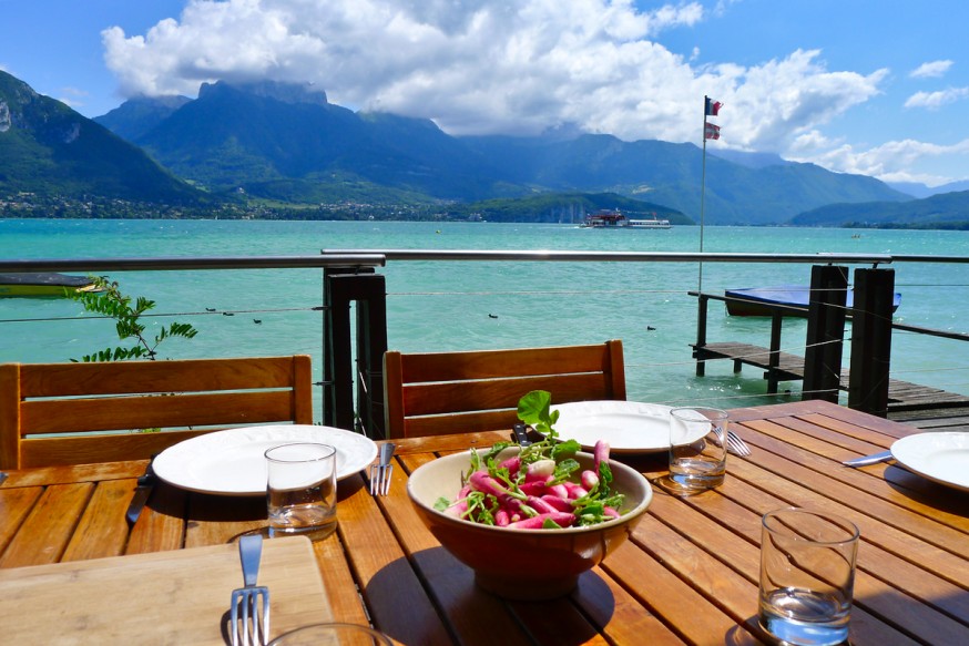 Lac d Annecy - Terrasse avec vue