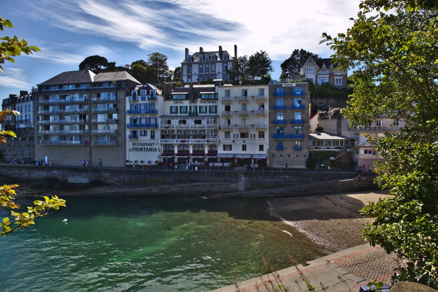 Dinard - Restaurants les pieds dans l eau