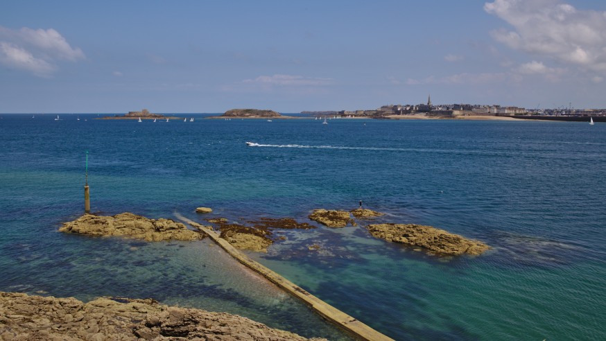 Vue sur Saint-Malo depuis Dinard